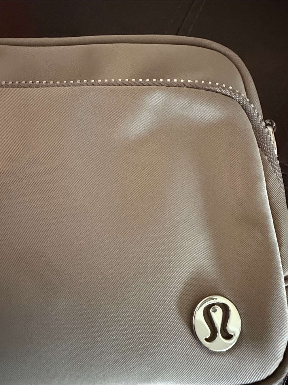 Lululemon Taupe women everywhere Crossbody Bag with Adjustable Strap 2L - Picture 9 of 9